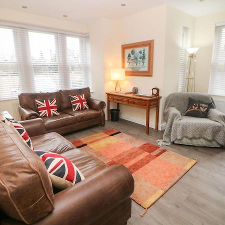 1 Knowleston House Villa Матлок Екстериор снимка