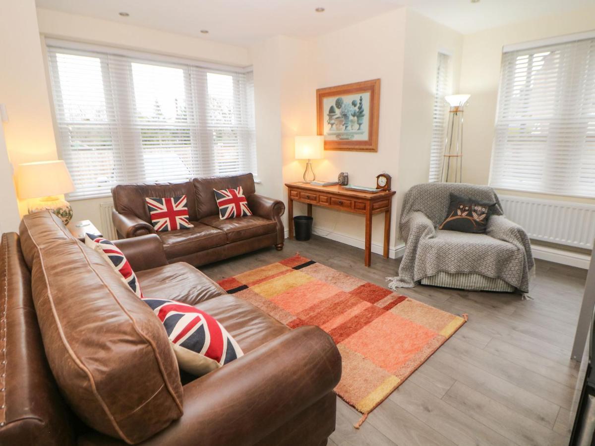 1 Knowleston House Villa Матлок Екстериор снимка