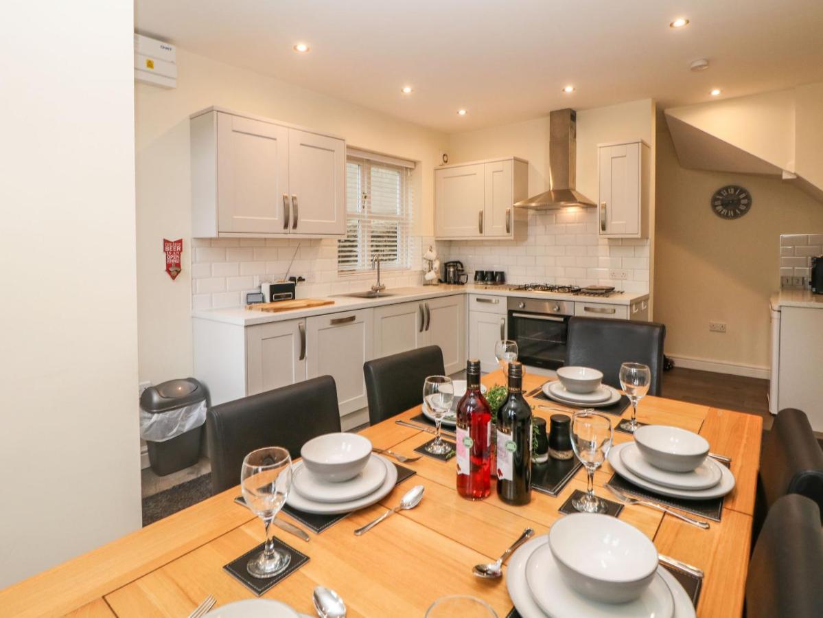 1 Knowleston House Villa Матлок Екстериор снимка